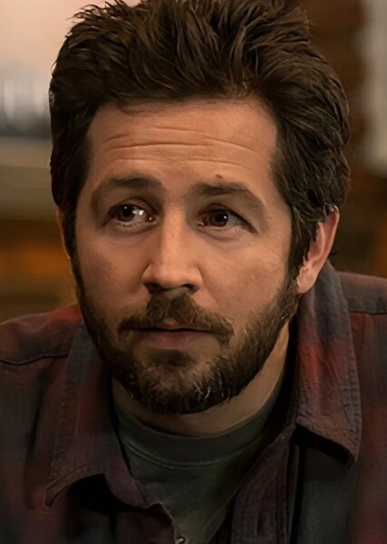 Michael Angarano photo
