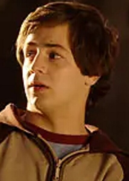 Michael Angarano photo