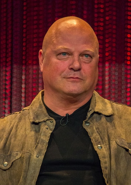 Michael Chiklis photo