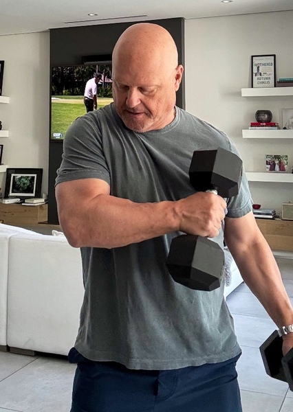 Michael Chiklis photo