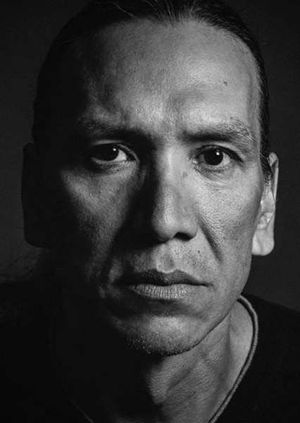 Michael Greyeyes photo