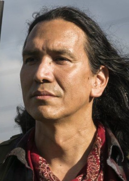Michael Greyeyes photo