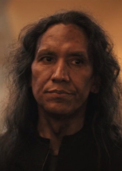 Michael Greyeyes photo