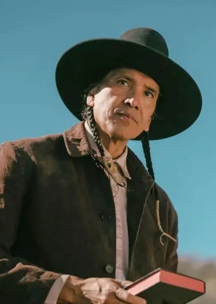 Michael Greyeyes photo
