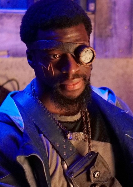 Michael Luwoye