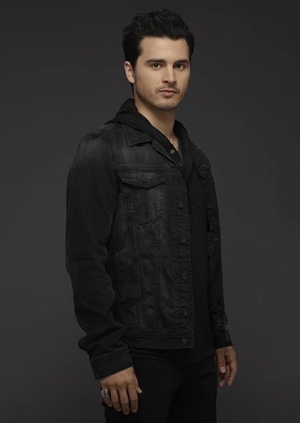 Michael Malarkey photo