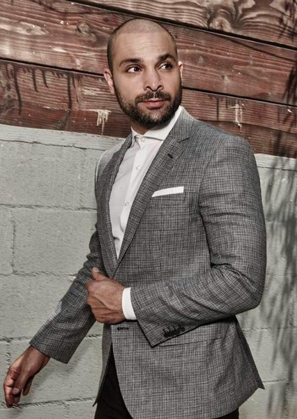Michael Mando photo