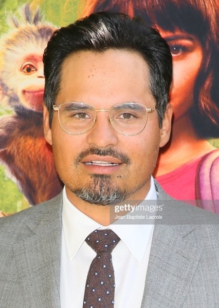 Michael Peña photo