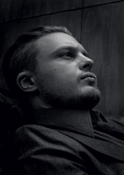 Michael Pitt photo