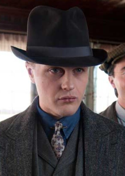 Michael Pitt photo