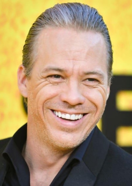 Michael Raymond-James