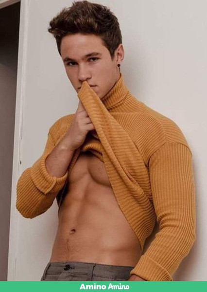 Michael Ronda photo