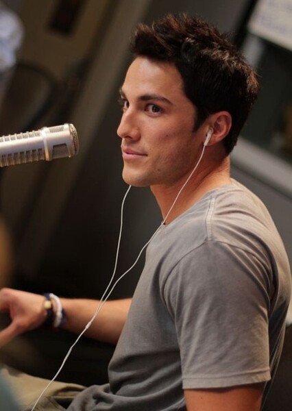 Michael Trevino photo