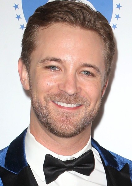 Michael Welch photo