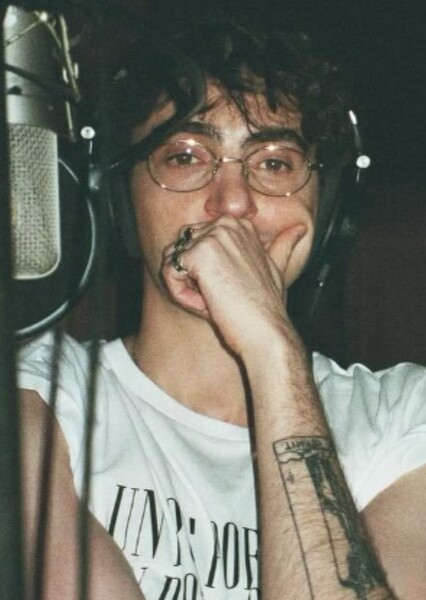 Michele Bravi photo