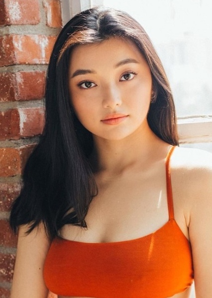 Rosamund Li