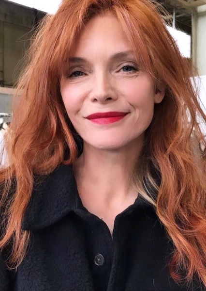 Michelle Pfeiffer photo