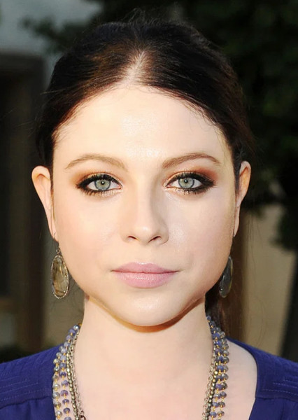 Michelle Trachtenberg photo