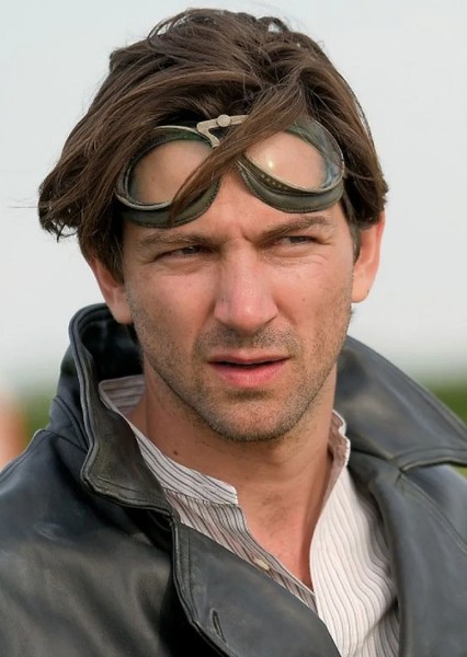 Michiel Huisman photo