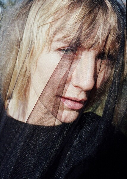 Mickey Sumner photo