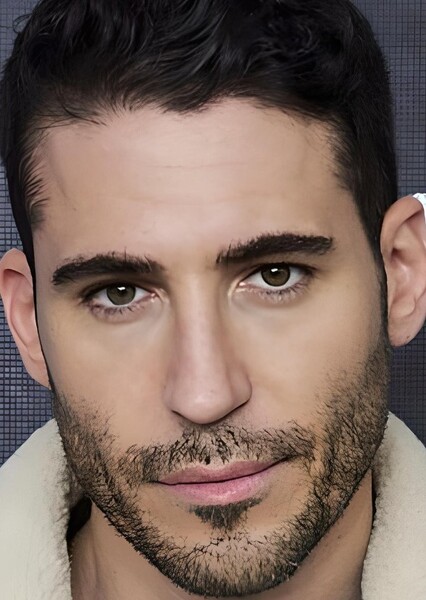 Miguel Ángel Silvestre photo