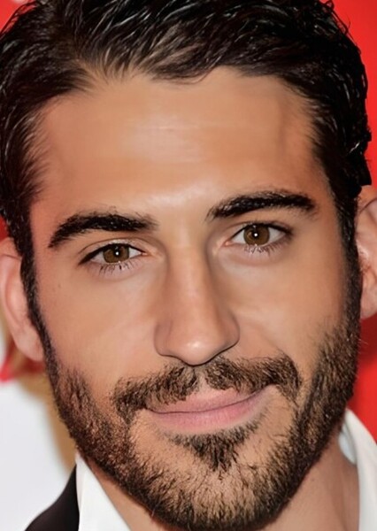 Miguel Ángel Silvestre photo