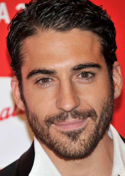 Miguel Ángel Silvestre photo