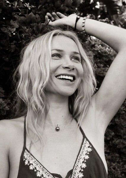 Mika Boorem photo