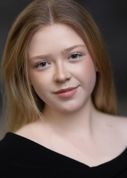 Mika Maharry photo