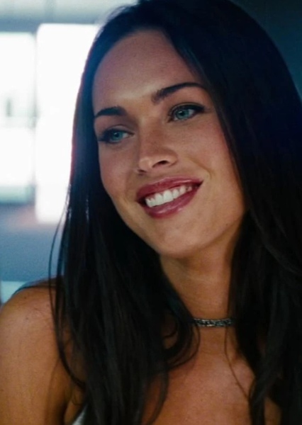 Mikaela Banes (Megan Fox) photo