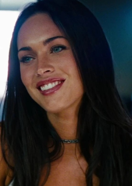 Mikaela Banes (Megan Fox) photo