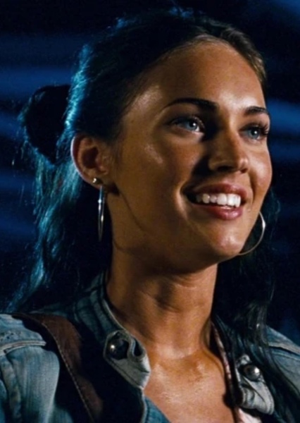 Mikaela Banes (Megan Fox) photo