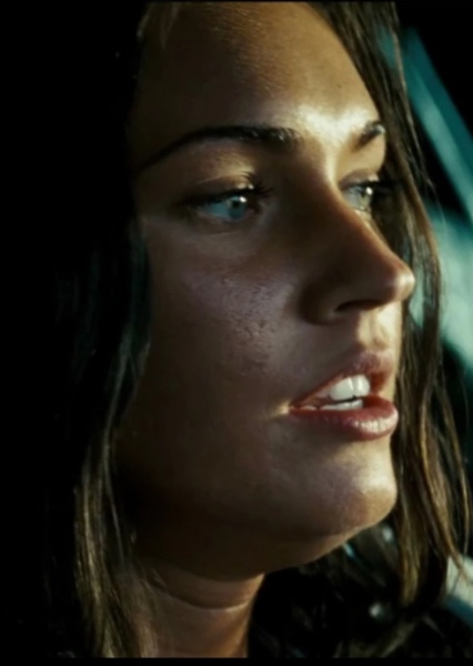 Mikaela Banes (Megan Fox) photo