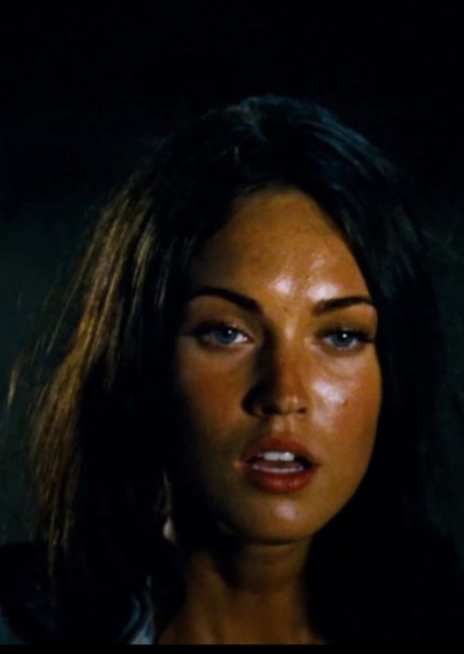 Mikaela Banes (Megan Fox) photo