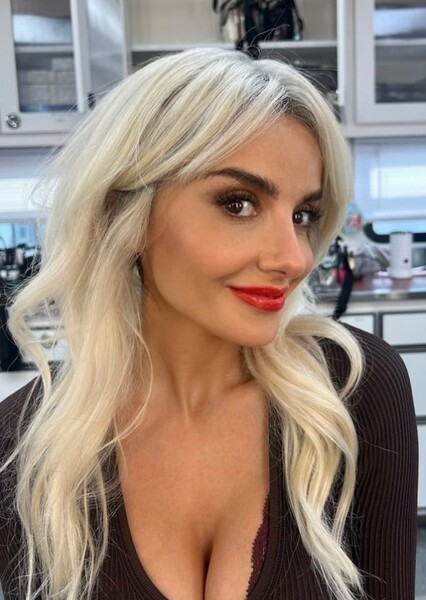Mikaela Hoover photo