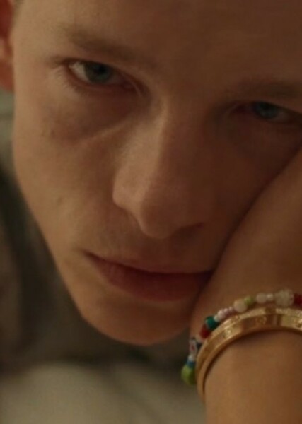 Mike Faist photo