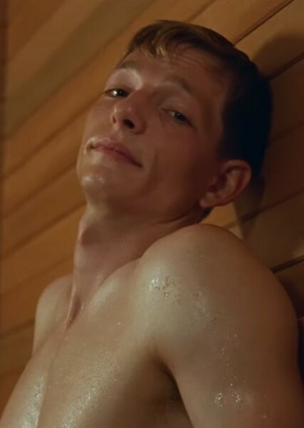 Mike Faist photo