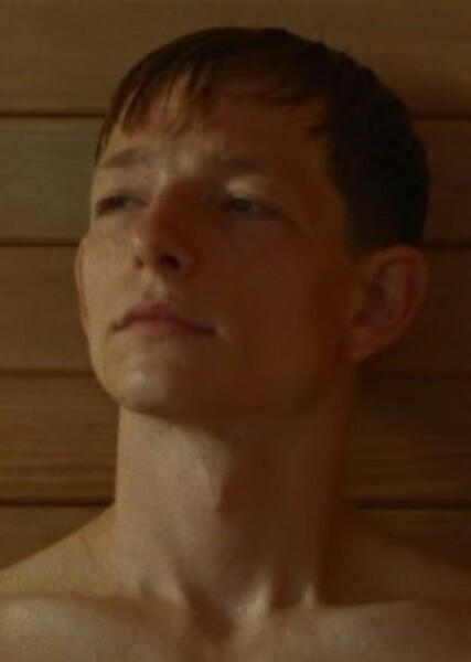 Mike Faist photo
