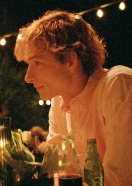 Mike Faist photo