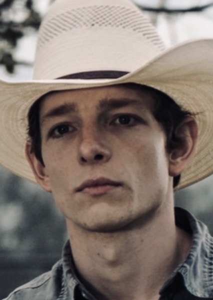 Mike Faist photo