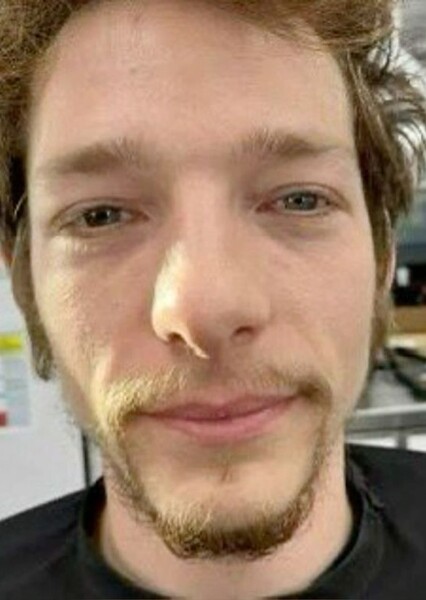 Mike Faist photo