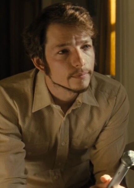 Mike Faist photo