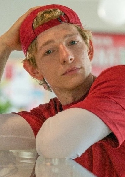 Mike Faist