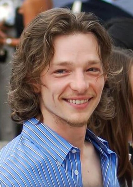 Mike Faist photo