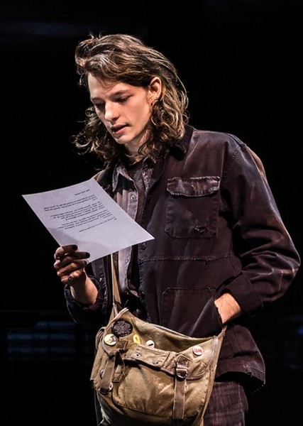 Mike Faist photo