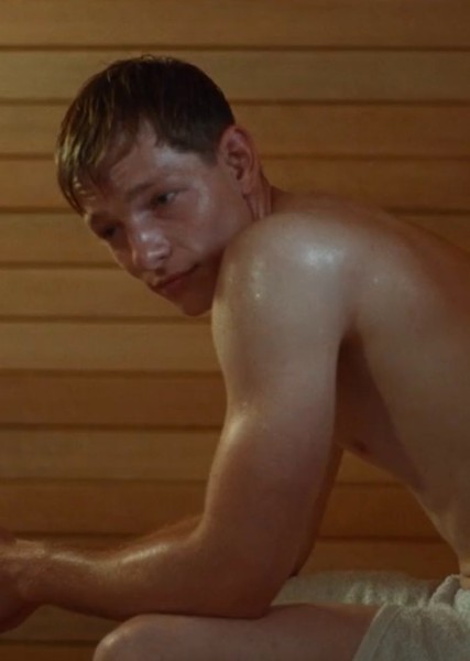 Mike Faist photo