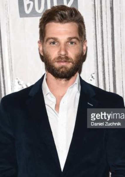 Mike Vogel photo