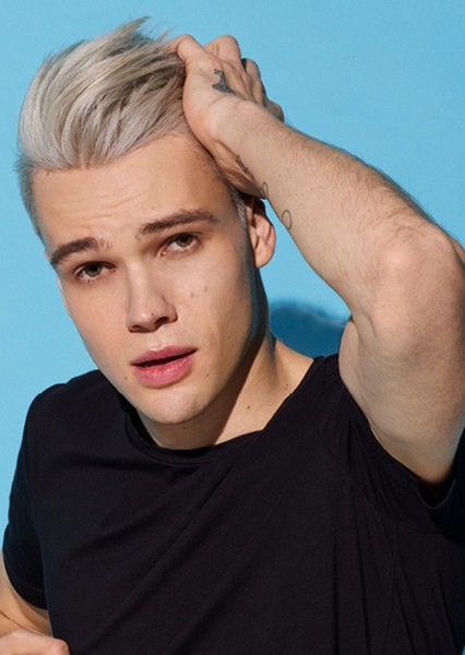Mikoláš Josef photo