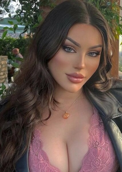 Mila Amber photo