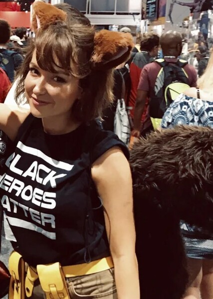 Milana Vayntrub